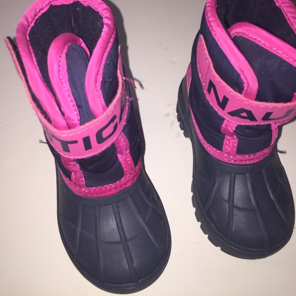 A toddler size 5 shoe bundle - Picture 4 of 16